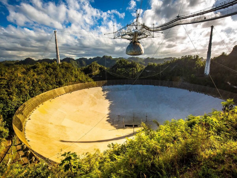 Observatoř Arecibo v Portoriku.