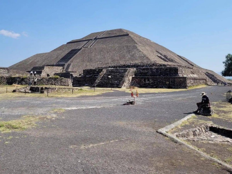 Pyramida slunce v Teotihuacánu.