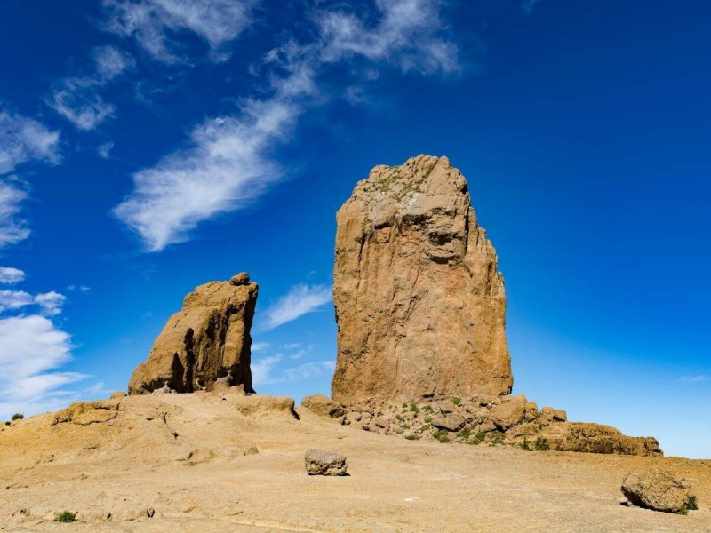 Dvě skály na hoře Roque Nublo na ostrově Gran Canaria.