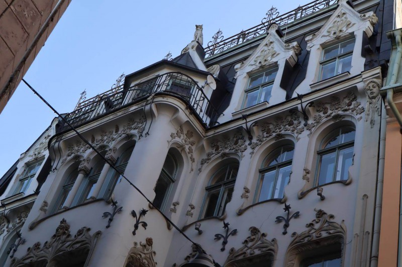 Jedna z mnoha secesních budov v Rize.