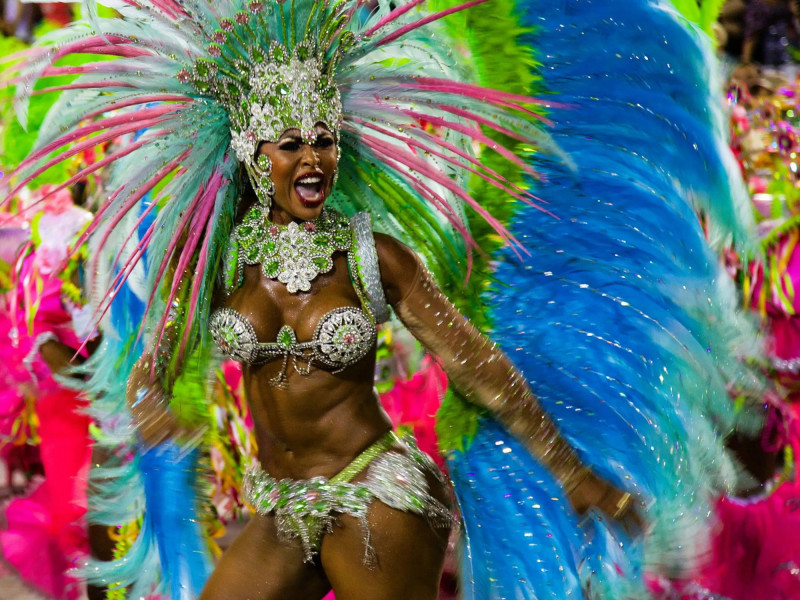 Slavný karneval v Rio de Janeiro právě začal.