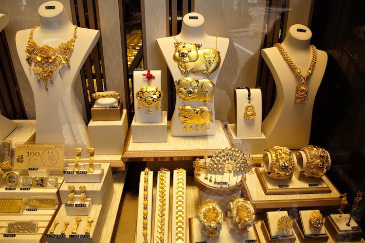 Šperky v Macau.