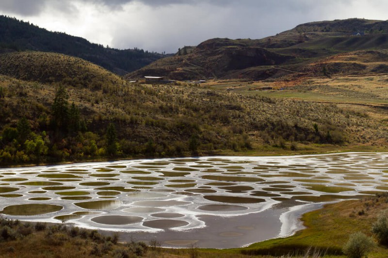 Spotted lake v Kanadě