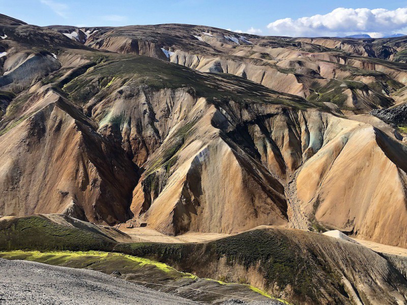 Strmá údolí Landmannalaugar.