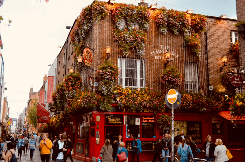 Nejznámější dublinský bar Temple bar nabízí největší výběr whiskey