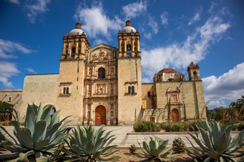 Kostel Templo de Santo Domingo v Oaxaca, Mexiko.