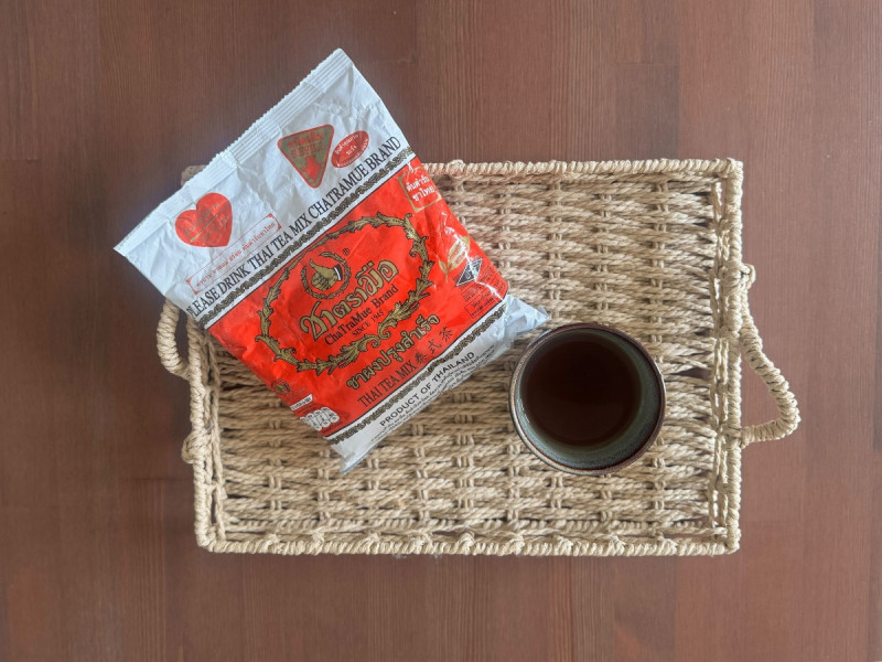 Thajský červený čaj.