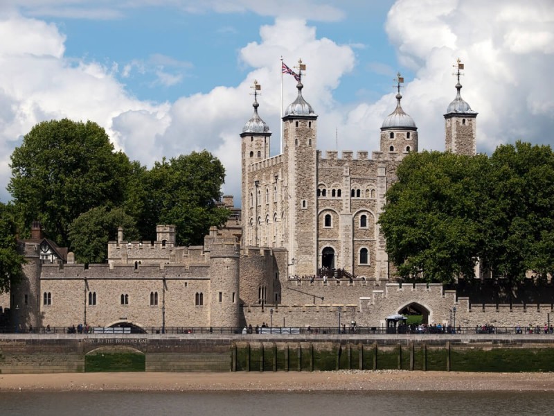 Pevnost Tower of London v Anglii.