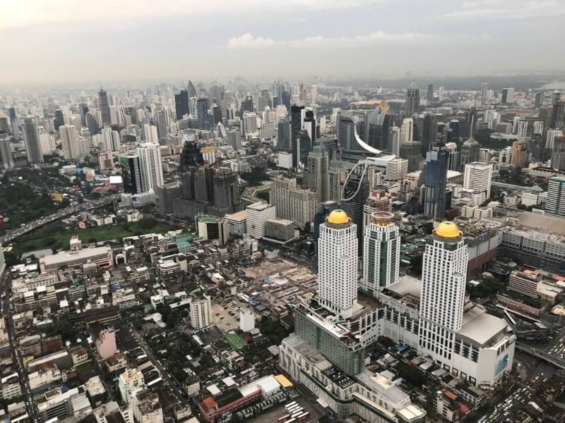 Výhled z věže Baiyoke na Bangkok.