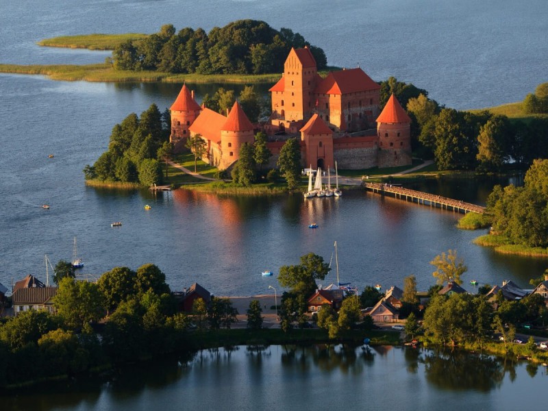 Výhled na hrad Trakai.