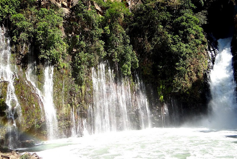 Vodopády Parque Nacional Barranca del Cupatitzio Mexiko.