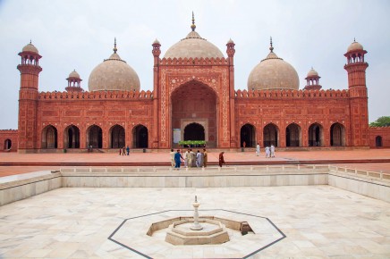 Lahore nabízí kromě neskutečné atmosféry i mnoho architektonických skvostů, které jsou absolutně bez turistů