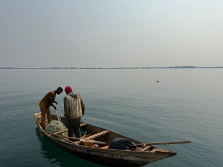 Náš zájezd zahájíme plavbou lodí po druhém největším jezeře Afriky.