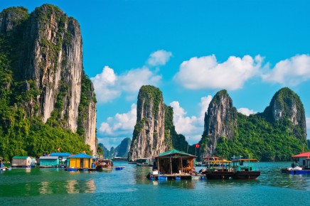 Zátoka Halong Bay je plná dračích zubů