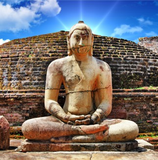 Buddha v Polonnaruwa