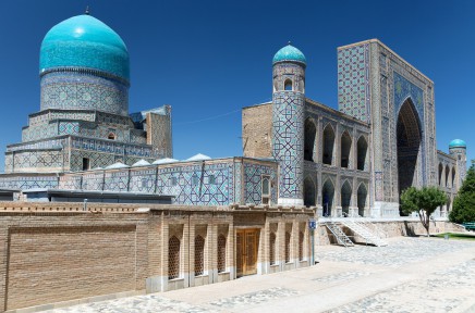 Náměstí Registan v srdci Samarkandu je duší Hedvábné stezky