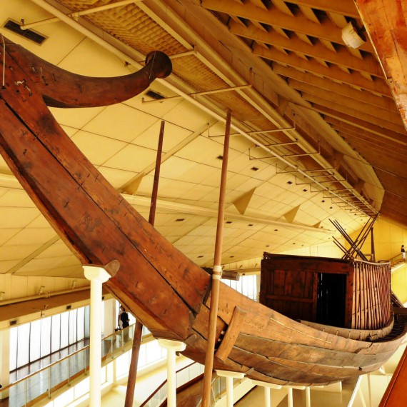 Muzeum Sluneční lodě v egyptské Gize