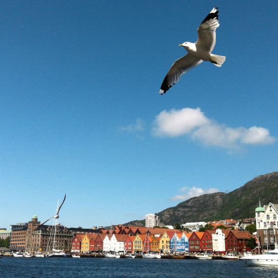 Vítejte v Bergenu. Naše cesta Norskem začíná.