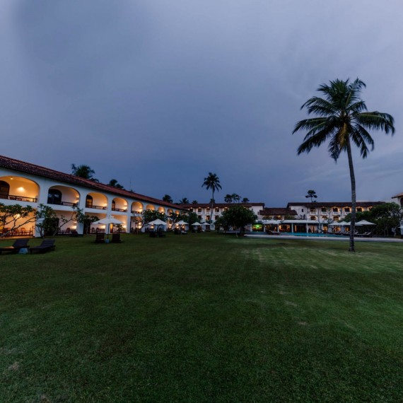 Unikátní hotel s příjemnou zahradou a vstupem na pláž