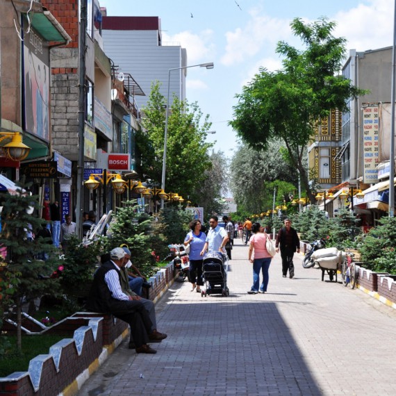 Město Dogubeyazit pod Araratem si žije svým pomalým, provinčním životem