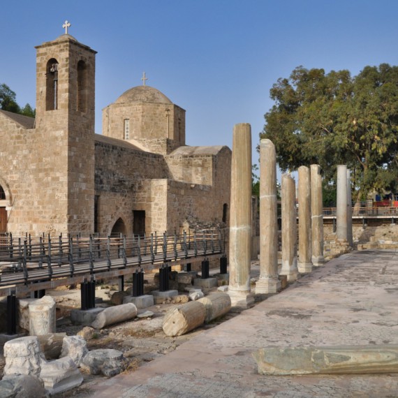 Starý klášter ve města Paphos 