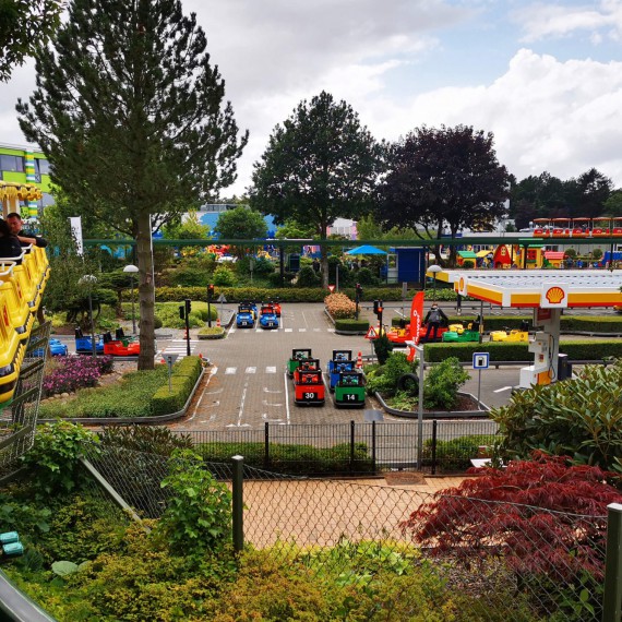 Dětský vláček nás převeze z pohádky do pohádky, nasedněte na něj spolu s námi