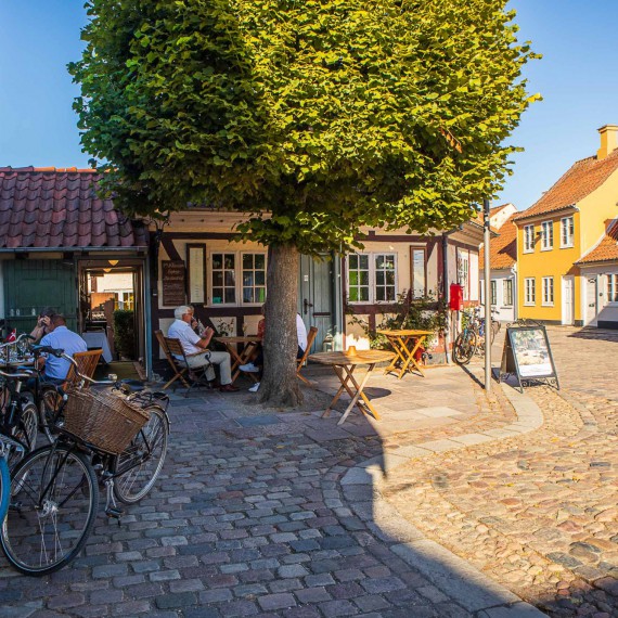 Barevné domy a všudypřítomná kola, vítejte v Dánsku.