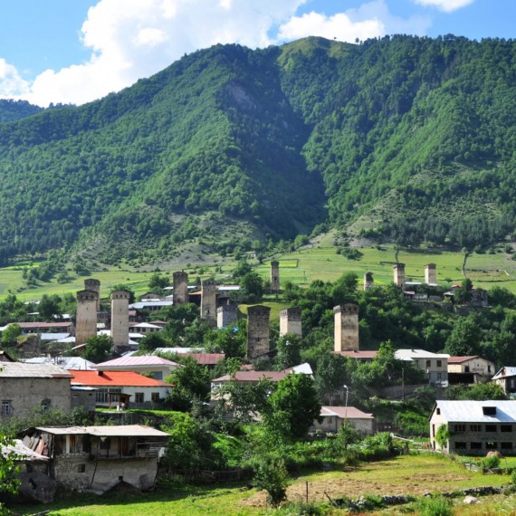 Kouzelná Mestia patří k tomu nejkrásnějšímu v Gruzii