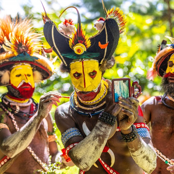 Barevné portréty místních kmenů