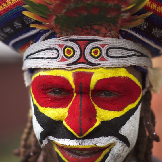 Vytvoření masky na obličej trvá hodiny 