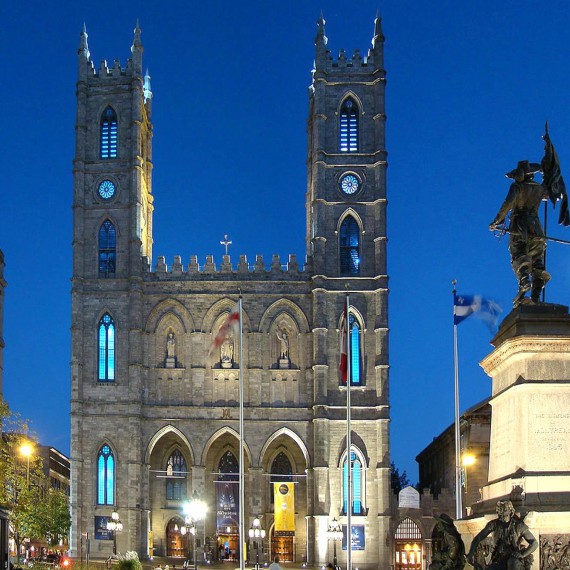 Montreal - Historcká část Place d´Armes a bazilika Notre Dame