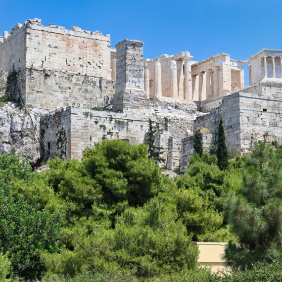Slavná Akropole nad našimi hlavami, toto budeme zažívat na závěr naší epické, řecké cesty