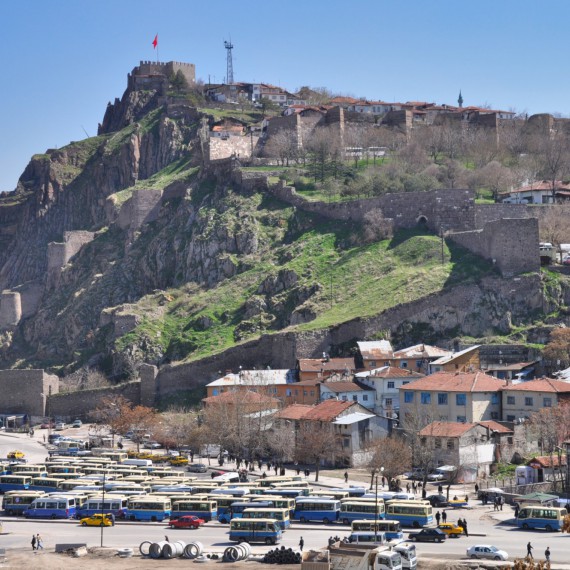 Ankara je městem kontrastů, a když opustíme svět okázalých staveb, přijde na řadu i Citadela se svými chudšími oblastmi