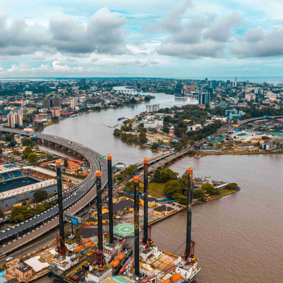 Začínáme v Lagosu, největším městě Afriky