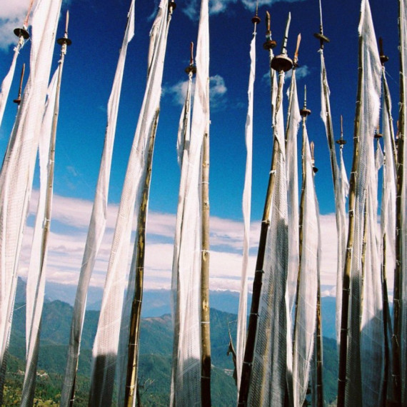 Bhútánské modlitební vlaječky.