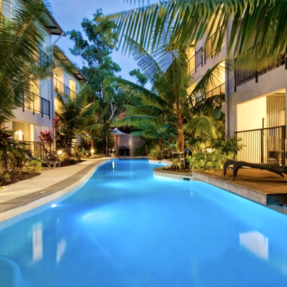 Hotelový bazén Blue Lagoon Resort Trinity Beach