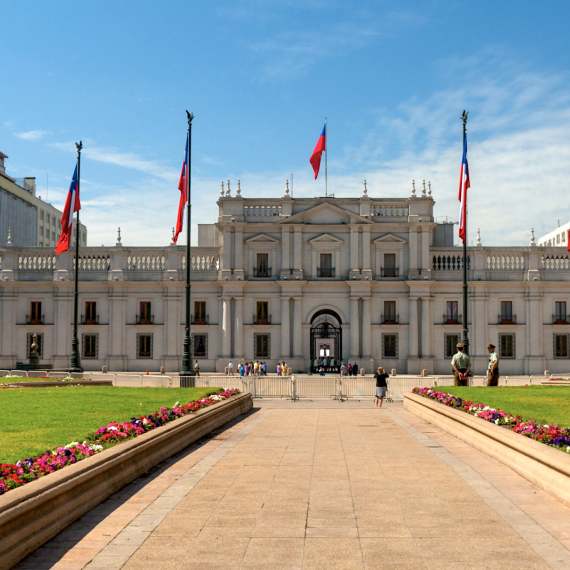 V Santiagu dojdete k prezidentskému paláci