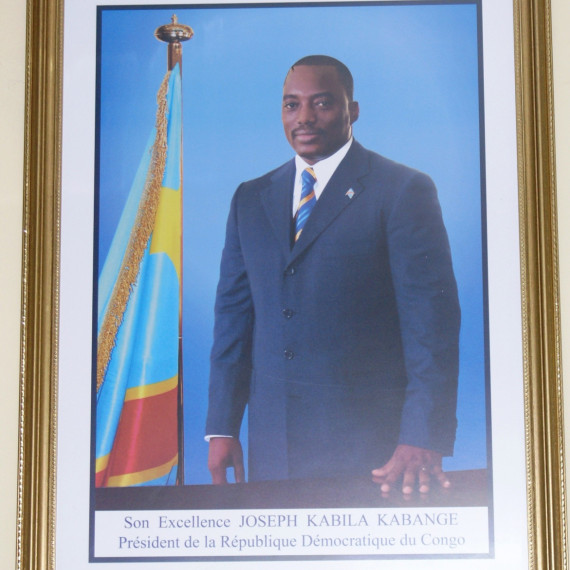 Jeho syn byl prezidentem od roku 2001 do 2019.