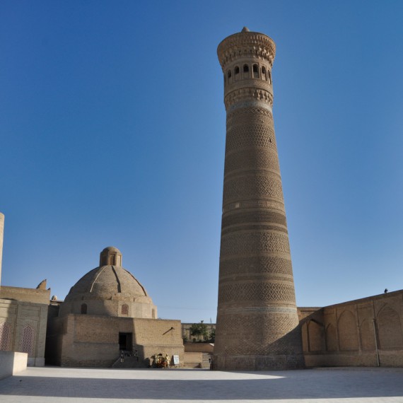 Minaret Kalon je unikátem Buchary. Zažil také Čingischána a ten ho nechal stát na svém místě.