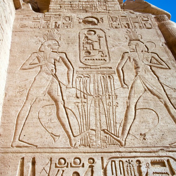 Nástěnná malba znázorňující příběh udatného Ramesse II.