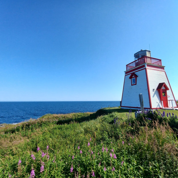 Ikonický maják Fishing Point.