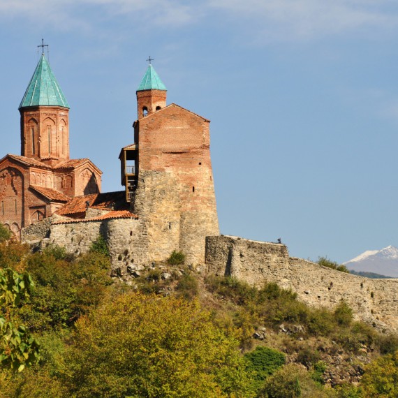 Kraj Kacheti, kde vzniklo víno, je plný klášterů