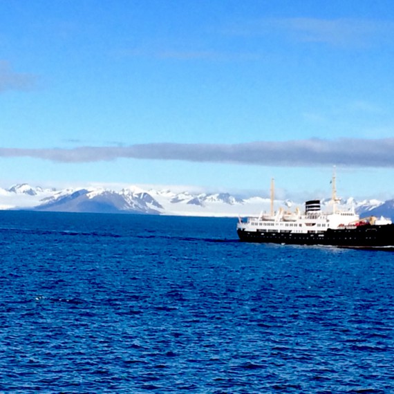 Naším dopravním prostředkem bude loď.