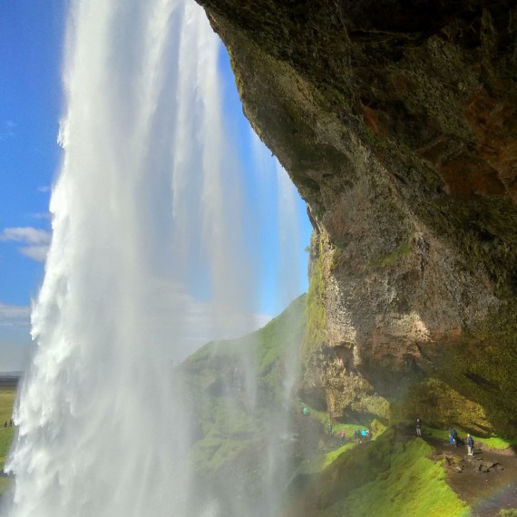 A projdete se také u vodopádu Seljalandsfoss