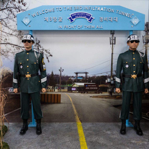 Vstup do třetího tunelu, který vykopali vojáci Severní Koreje.