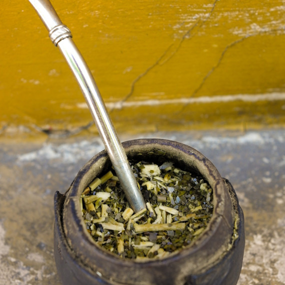 Co to ti Argentinci celý den popíjejí? Ochutnali jste už maté? Povíme si o tom vše, i které je vhodnější, než jej chcete jako dárek pro známé.