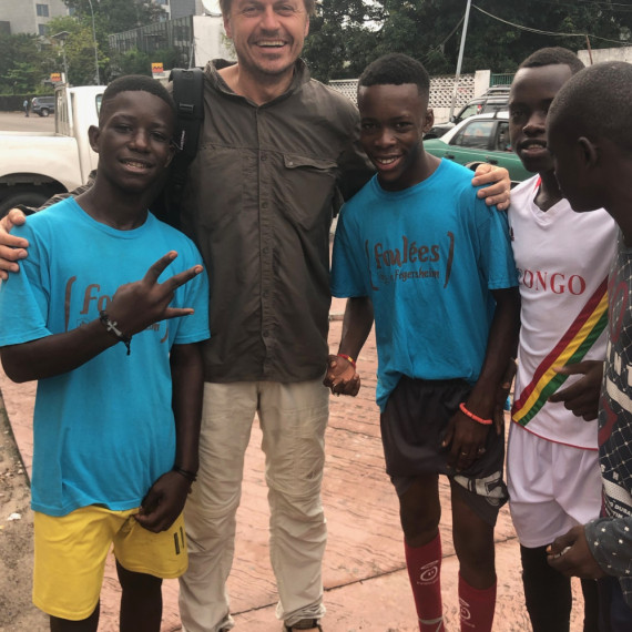 Místní nás považují za velkou atrakci.