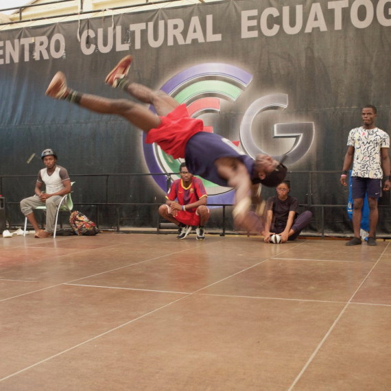 Tančení v centru hlavního města Rovníkové Guineji.