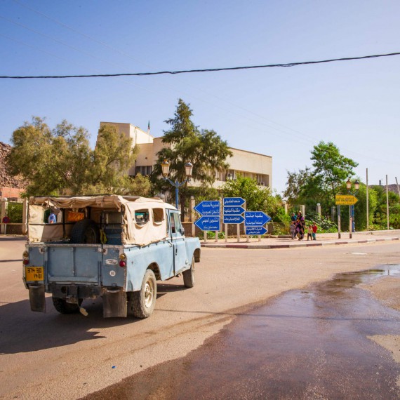 Alžírské silnice jsou na severu poměrně kvalitní a to i v oblastech, kde byste to možná nečekali.
