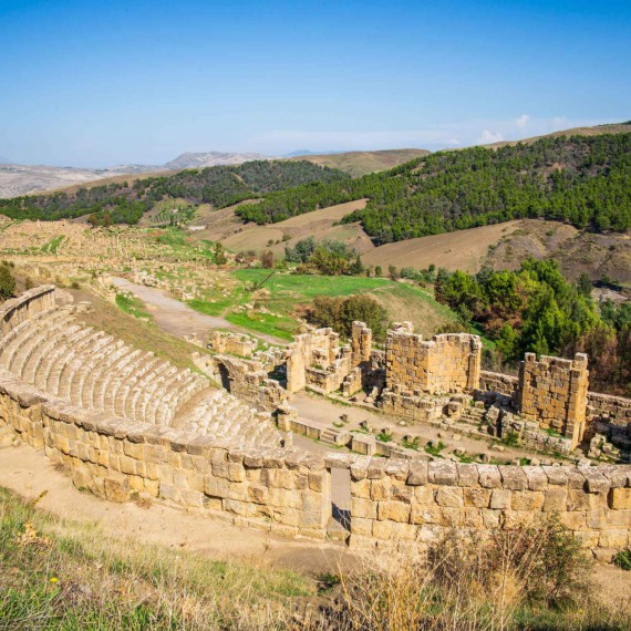 Místa pro 3000 lidí 